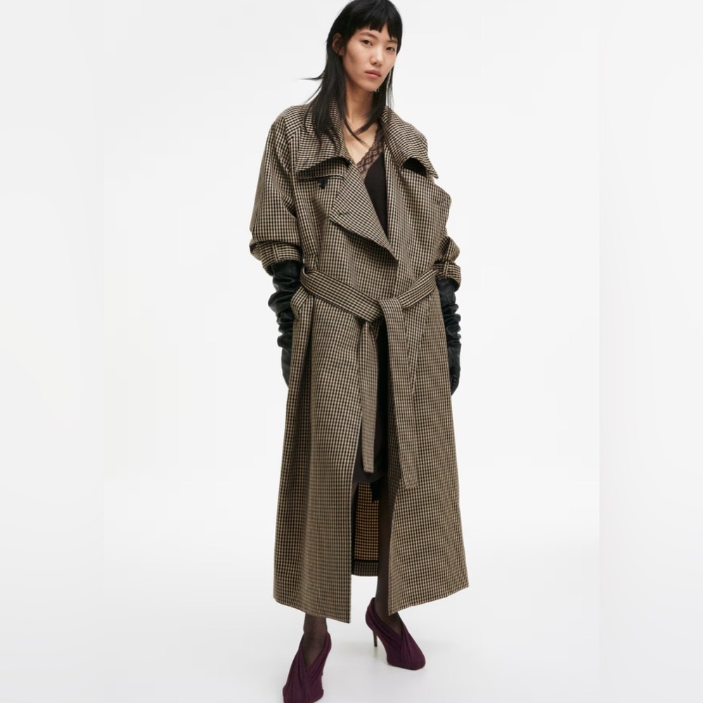 H&M STUDIO COLLECTION
NWT BLACK GINGHAM LONG CHECKED WOOL COAT SIZE LARGE
